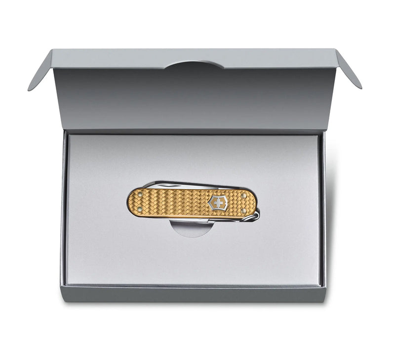 Victorinox Classic Precious Alox Brass Gold - Lommekniv - www.maxut.no
